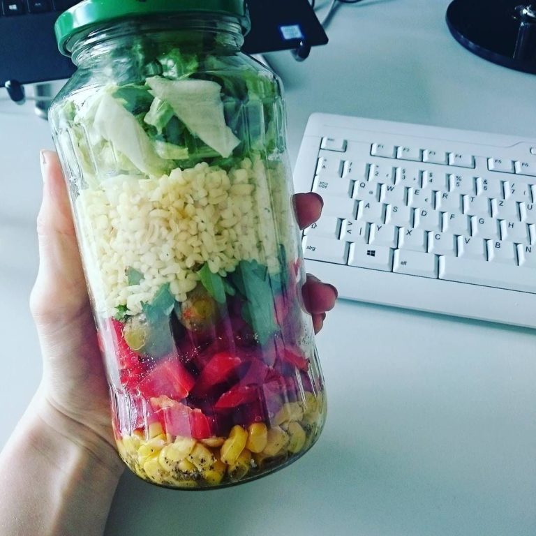 Salat im Glas Salad in a jar
